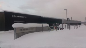 工場雪風景